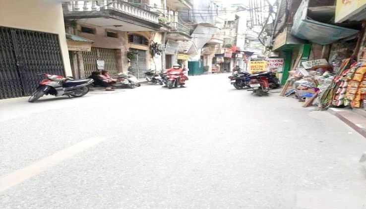 BÁN ĐẤT TẶNG NHÀ 3 TẦNG CŨ MẶT PHỐ GIÁP NHỊ, HOÀNG MAI, 90M2, 12.6 TỶ (CTL)